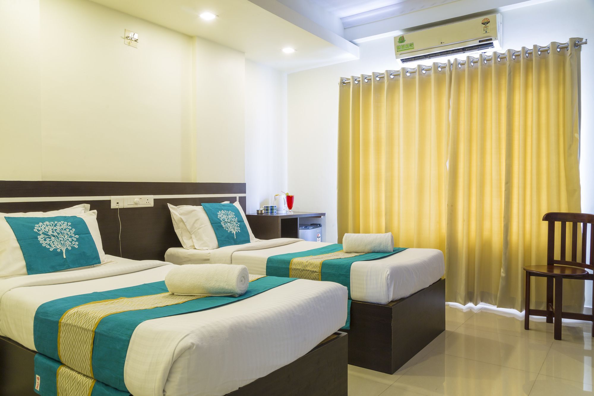 Hotel Sm Regency Коччи Экстерьер фото
