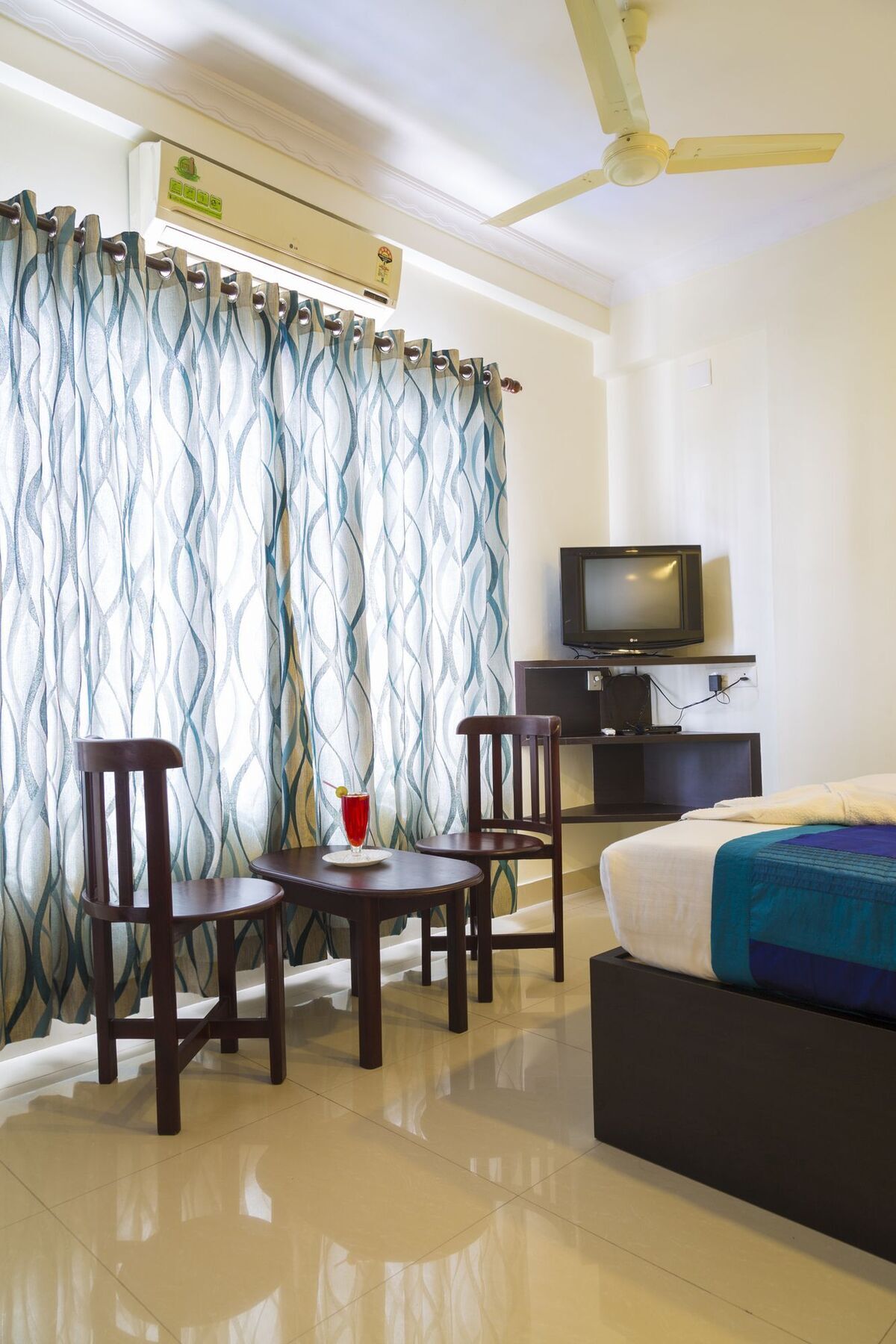 Hotel Sm Regency Коччи Экстерьер фото